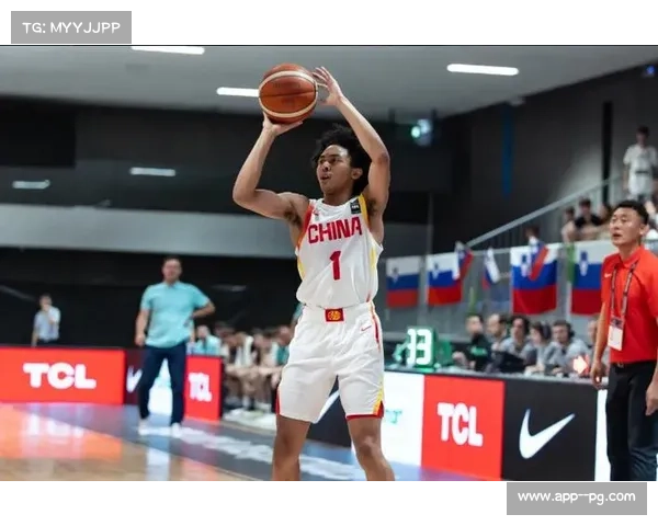 中国U19男篮战胜喀麦隆成功获得世界杯第13名 展现不屈精神 中国U19男篮战胜喀麦隆成功获得世界杯第13名 展现不屈精神