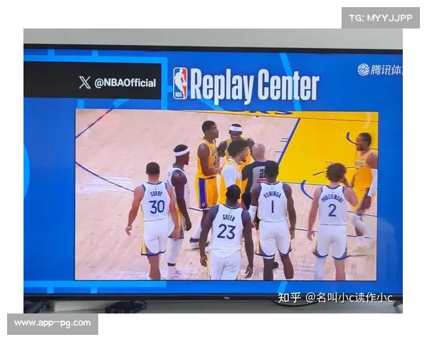NBA季前赛开幕 湖人勇士太阳等豪强新阵容首次亮相 NBA季前赛开幕 湖人勇士太阳等豪强新阵容首次亮相