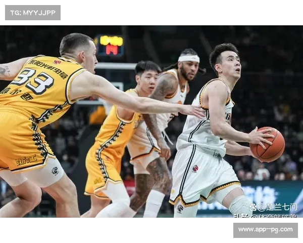 郭艾伦错失NBA机会转战表演赛 球迷直言这样下去将影响职业生涯 郭艾伦错失NBA机会转战表演赛 球迷直言这样下去将影响职业生涯